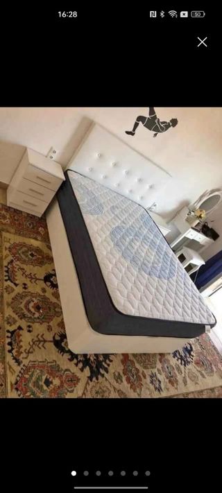 Canapé con gran capacidad y colchón incluido