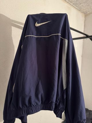 CHAQUETA NIKE talla L