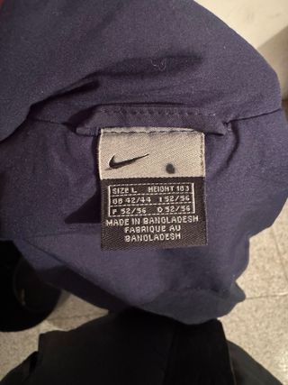 CHAQUETA NIKE talla L