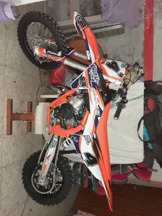 Moto Cross KTM 2025