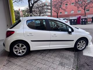 Peugeot 207 2008 automático 80,000km