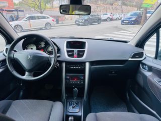 Peugeot 207 2008 automático 80,000km