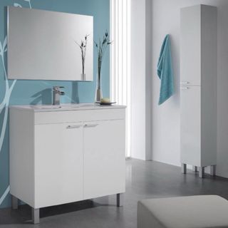 Columna de baño blanca