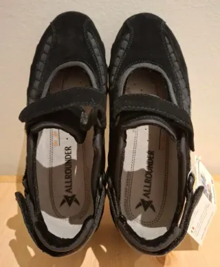 Zapatillas ALLROUNDER negras