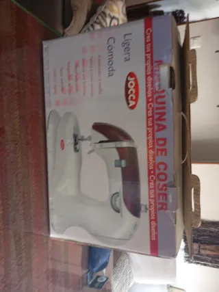 Máquina de coser JOCCA Ligera Cómoda