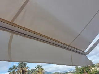 Tende Gaviota Beige/Bianco in vendita