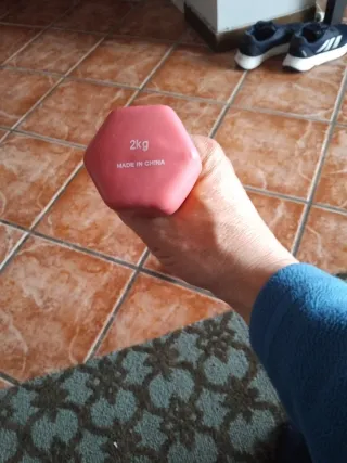 Pesas rosas y azules 2 kg