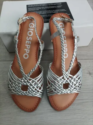 GIOSEPPO Sandalias Blancas De Piel con Tiras 41