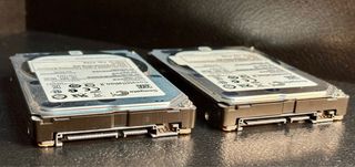 Lote 2 Discos Duros Seagate Constellation.2 250GB