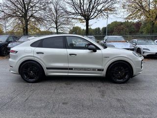 Porsche Cayenne 2024