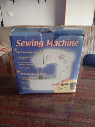 Máquina de coser Sewing Machine
