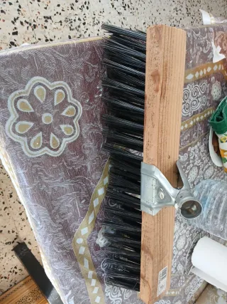 Cepillo de obra con mango de madera