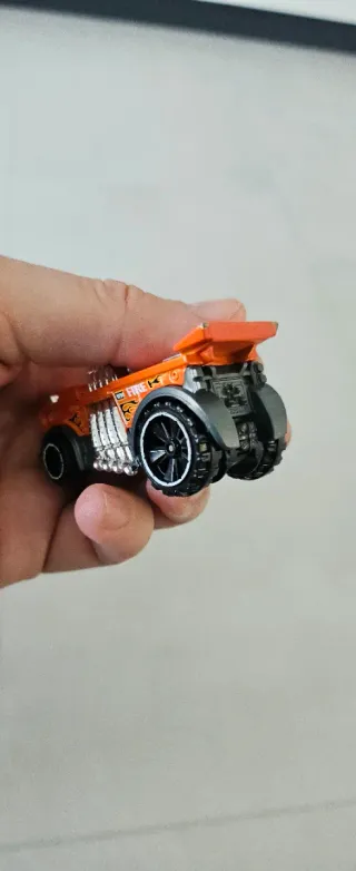 Hot Wheels Backdrafter Arancione