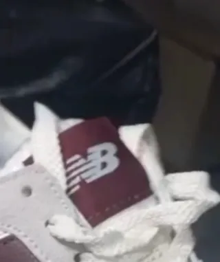 Bambas 327 blanca y burdeos