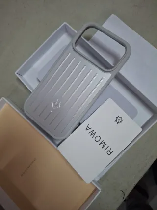 Funda iPhone 17 PRO RIMOWA