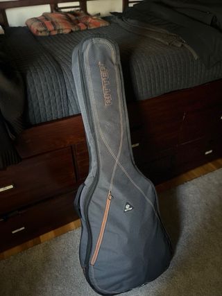 GUITARRA ACÚSTICA PARA ZURDOS