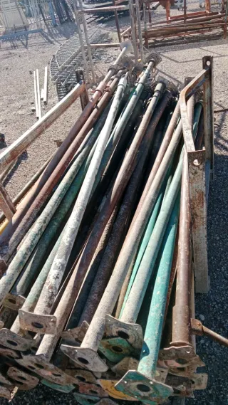 Andamios y puntales metálicos