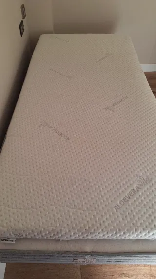 Base de cama, colchón y topper de 90 × 1,90 cm