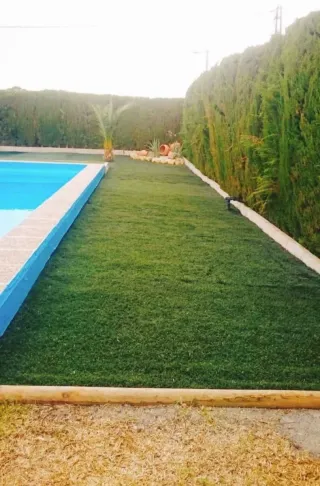 CÉSPED ARTIFICIAL DÉ CAMPOS DÉ FUTBOL RECICLADOS