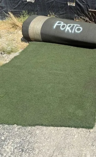 CÉSPED ARTIFICIAL DÉ CAMPOS DÉ FUTBOL RECICLADOS