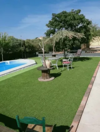 CÉSPED ARTIFICIAL DÉ CAMPOS DÉ FUTBOL RECICLADOS