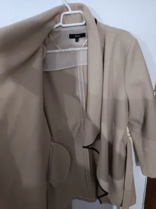 Abrigo mujer beige