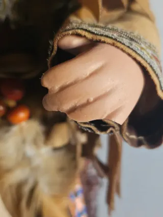 Muñeca de porcelana nativa americana