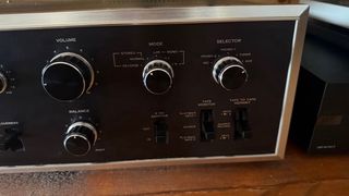 Amplificador Sansui AU-7500