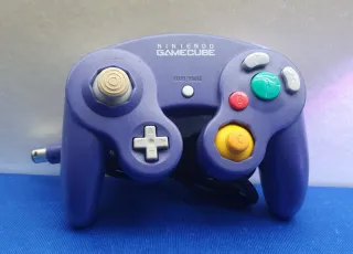 CONSOLA GAMECUBE COMPLETA + MEMORY CARD