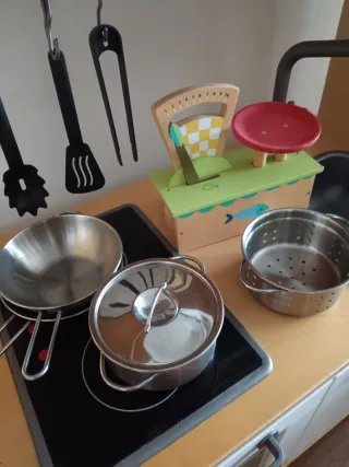 Cocinita Infantil IKEA con accesorios
