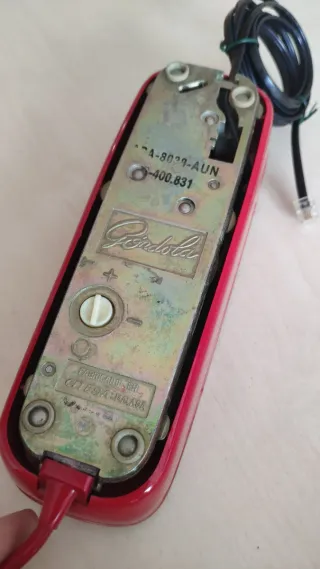 TELÉFONO ANTIGUO GÓNDOLA ROJO
