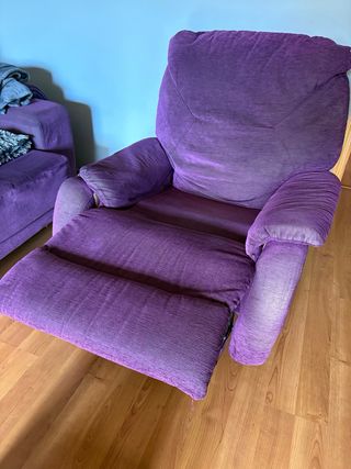 Sofá y sillón relax morado 75€ todo