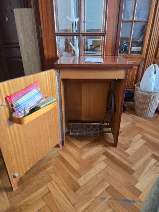 Máquina de coser SIGMA vintage (años 50)