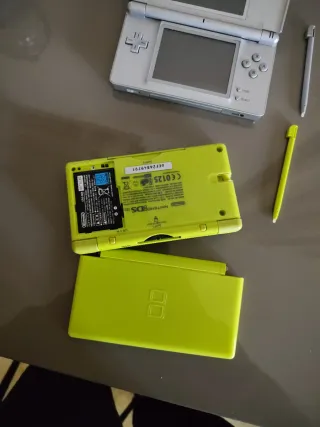 Parti di ricambio per Nintendo DS