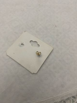 Pendiente Oso Acero Dorado Solo uno