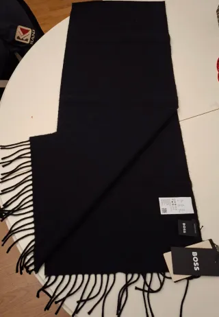 Sciarpa BOSS nera nuova uomo/donna 100% lana