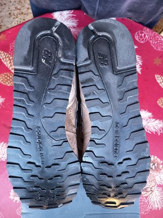 Zapatillas New Balance 373 Beige Talla 45