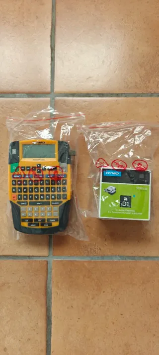 DYMO RHINO 4200 Etiquetadora Profesional