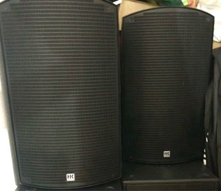 Altavoces HK Audio Sonar 115 Xi con funda