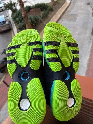 Adidas Trae Young 2.0