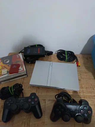 Playstation 2 Slim Argento