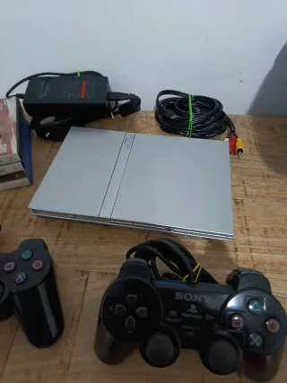 Playstation 2 Slim Argento