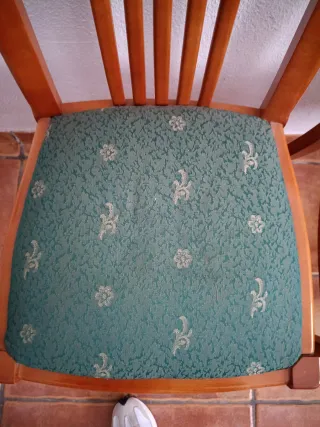 Juego de 2 sillas de madera