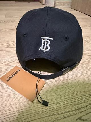 Gorra Burberry Negra