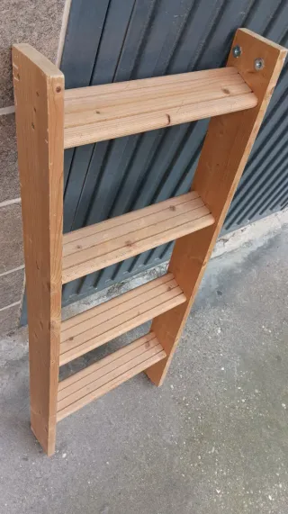 Escalera litera de madera pino 4 peldaños caravana