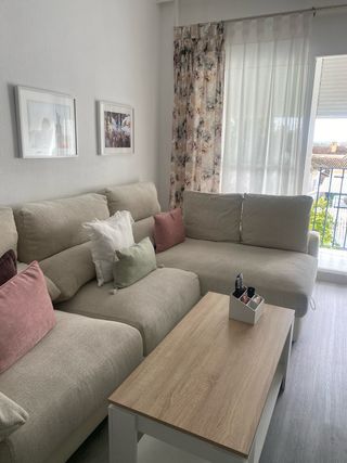 Cojines decorativos de tela beige marca rustika