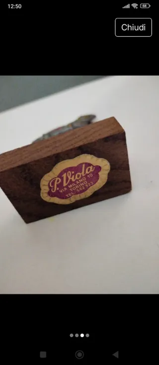 Statua vintage bambina con cuore