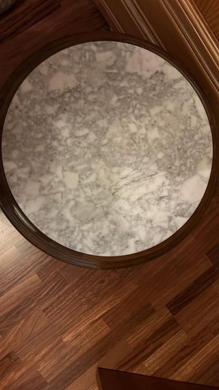 Mesa auxiliar redonda mármol y madera
