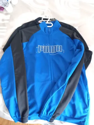 Chaqueta Puma azul y negra. Talla 176. 15-16