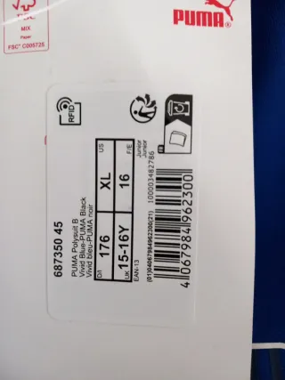 Chaqueta Puma azul y negra. Talla 176. 15-16